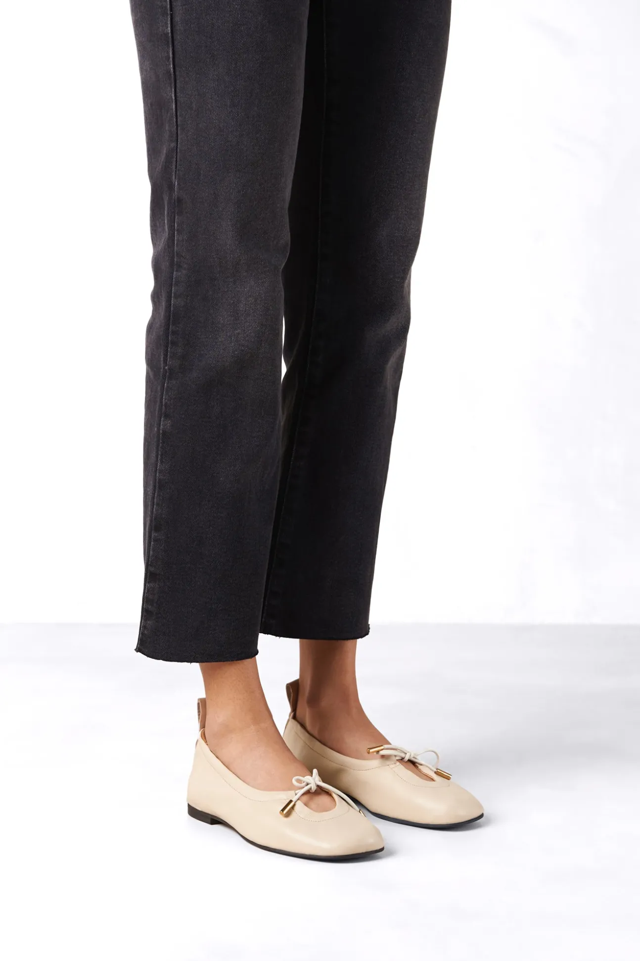 Alohas Rosalind Leather Ballet Flat