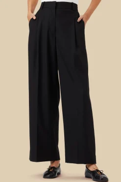 Pleated Wide Leg Trouser