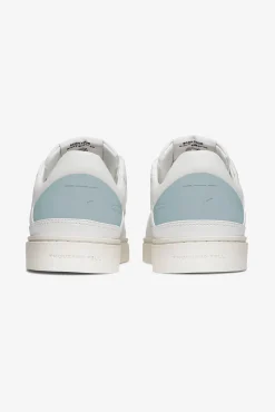 Thousand Fell Court Sneaker
