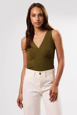 Zoe Deep V Tank